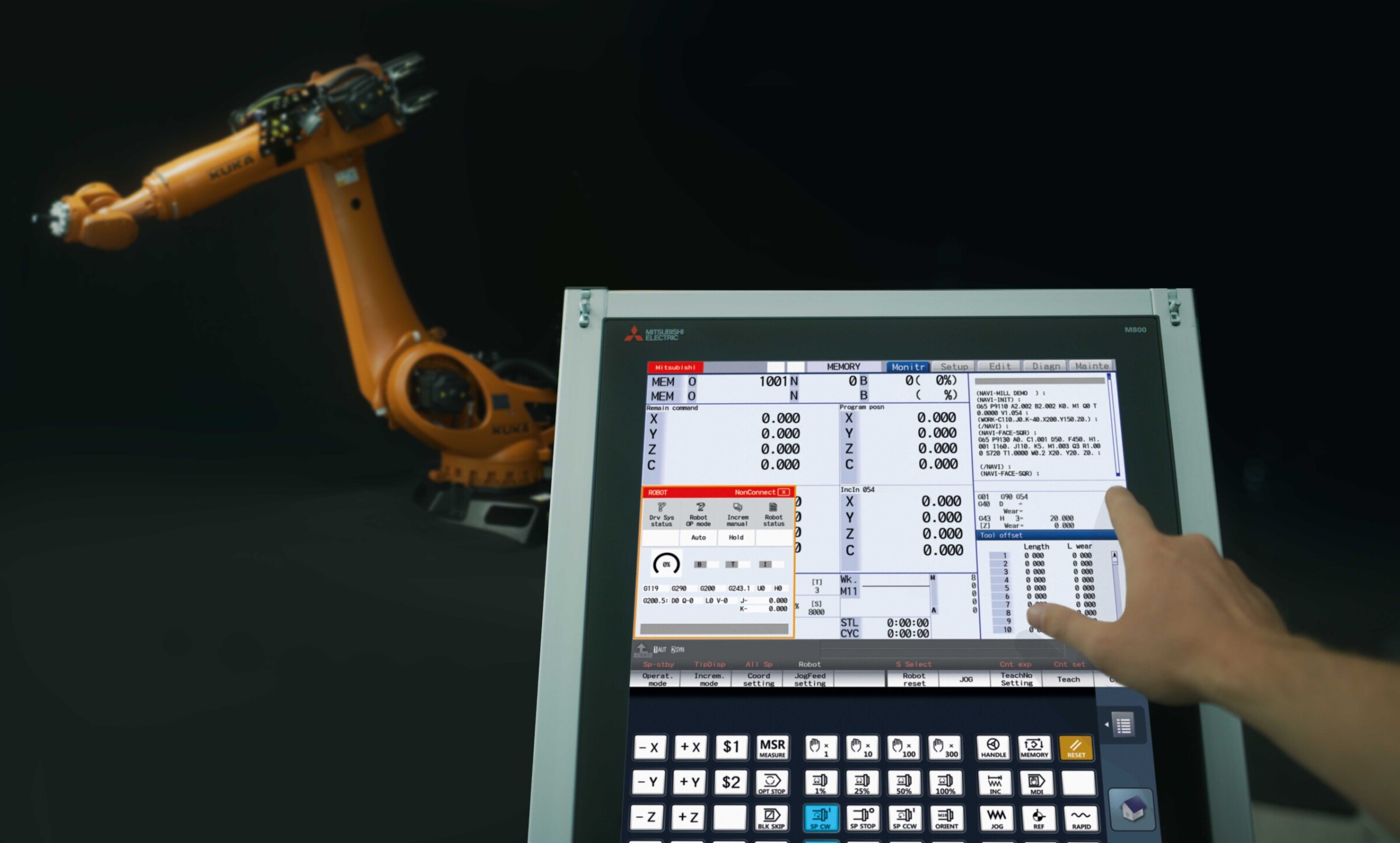 Werkzeugmaschinen und Roboter mit einer CNC Steuerung programmieren.