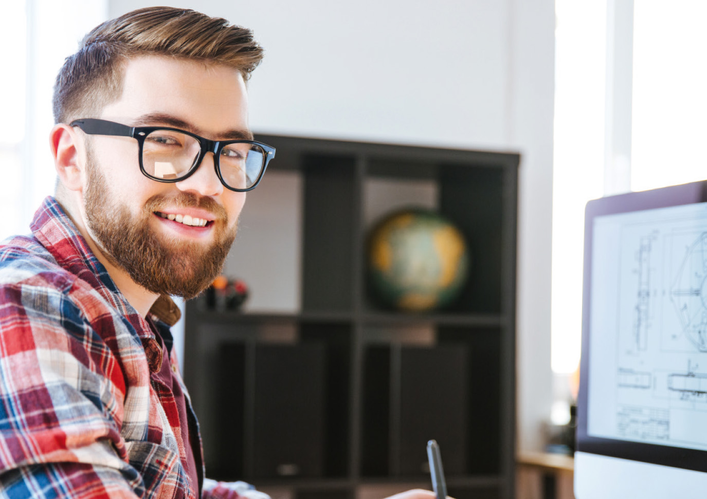 Betriebsdatenausgabe zur Verarbeitung von Maschinen- und Bearbeitungsdaten auf externen Software-Systemen.